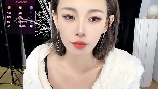 xiaoyue8888 online show from 10-25-25, 02:30