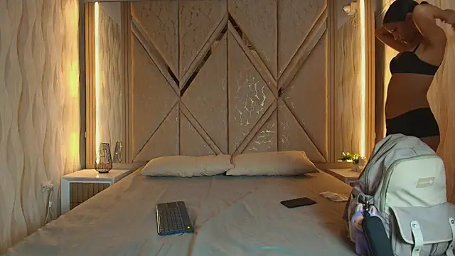 Hotcouple 222 online show from 01-19-26, 07:23