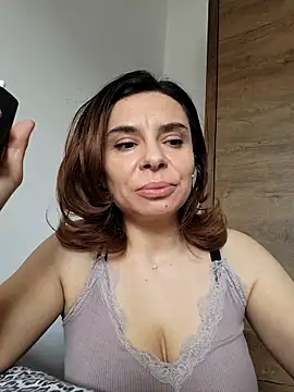 Snapshot of Victoria_Vergara chatting on 03-05-26, 11:50 Victoria Vergara online show from 03-05-26, 11:50