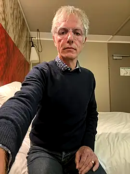 SexyLeon8 online show from 09-16-25, 07:26