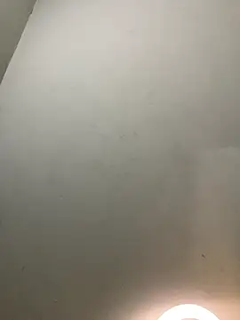 Snapshot of StrawberryXpeach chatting on 03-31-26, 10:43 StrawberryXpeach online show from 03-31-26, 10:43