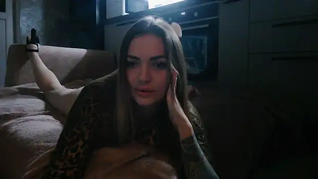 MoonChristie online show from 09-26-25, 07:51