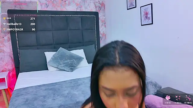 Snapshot of Becca_Grims chatting on 09-24-25, 03:32 Becca Grims online show from 09-24-25, 03:32
