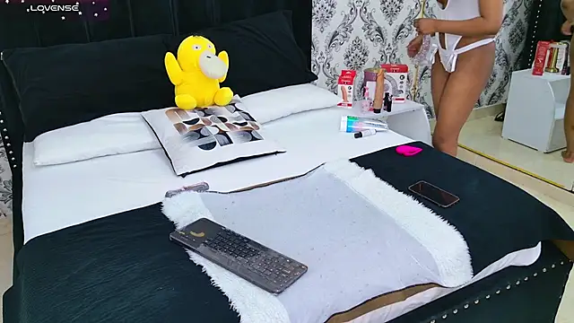 Becca Grims online show from 11-15-25, 03:26