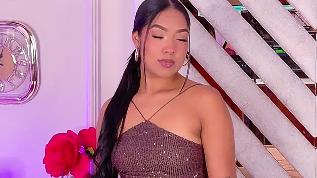 Mia Roset online show from 10-16-25, 12:39