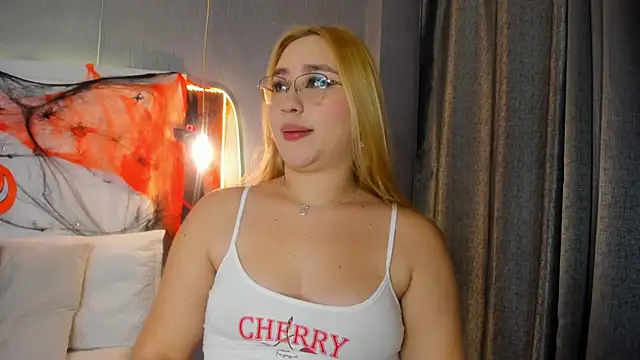 ximenanoah online show from 10-18-25, 01:34