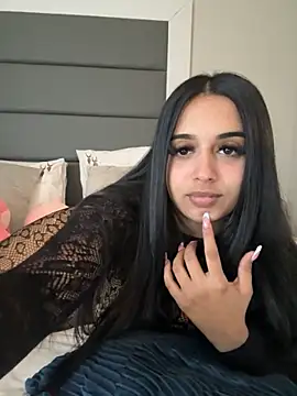 LilMisIndianx online show from 02-07-26, 09:13