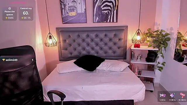 aisha duque online show from 10-04-25, 07:34