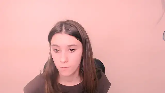 Snapshot of RosaRay_ chatting on 11-15-25, 07:38 RosaRay online show from 11-15-25, 07:38