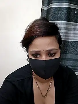 Snapshot of Mow_955 chatting on 10-15-25, 08:42 Mow 955 online show from 10-15-25, 08:42