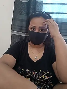 Snapshot of Mow_955 chatting on 10-23-25, 06:45 Mow 955 online show from 10-23-25, 06:45