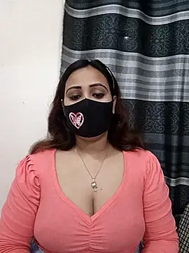 Snapshot of Mow_955 chatting on 10-23-25, 07:45 Mow 955 online show from 10-23-25, 07:45