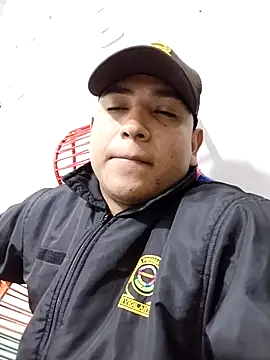 Snapshot of SOY0119DIEGO chatting on 09-24-25, 03:43 SOY0119DIEGO online show from 09-24-25, 03:43