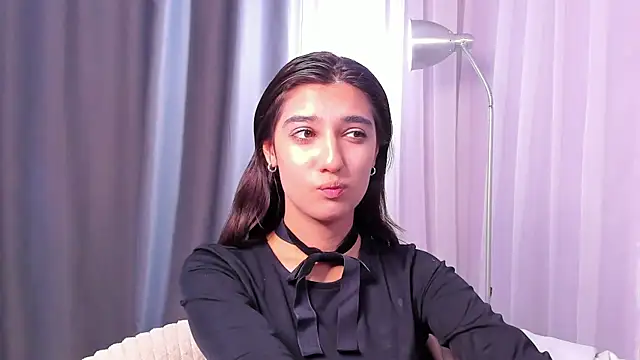 Elfy Rare  online show from 10-12-25, 02:38