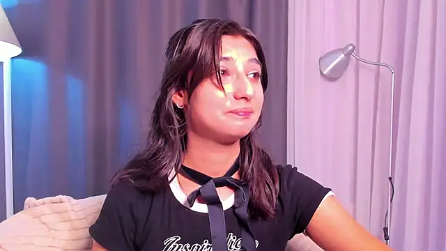 Elfy Rare  online show from 10-16-25, 03:02