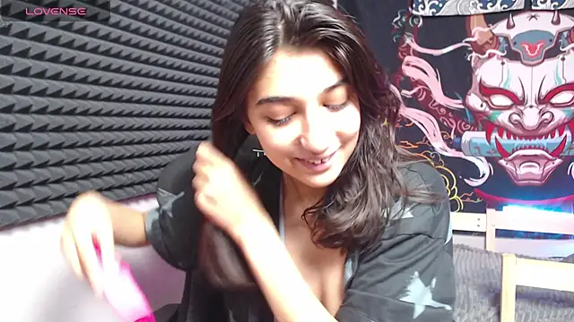 Elfy Rare  online show from 11-08-25, 01:55