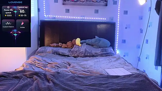 luciferdaroyale online show from 10-29-25, 10:33