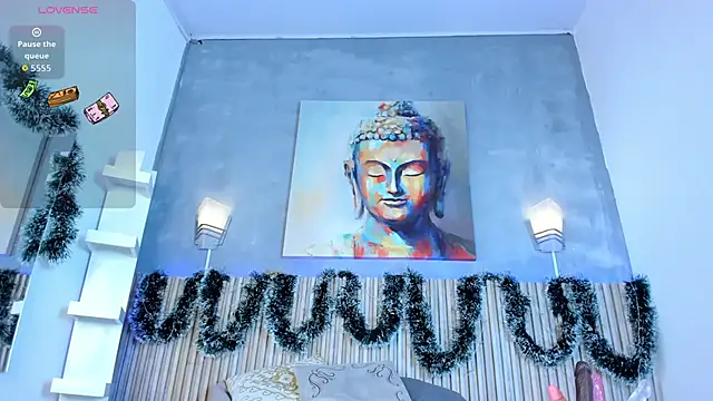 Saracooper   online show from 12-19-25, 03:57