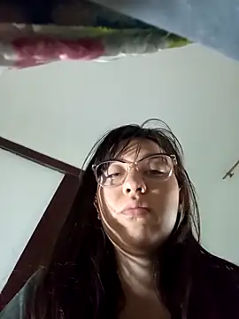 lareinalareinadelanal online show from 10-10-25, 11:53