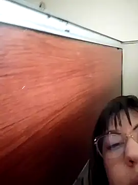 lareinalareinadelanal online show from 01-10-26, 01:35