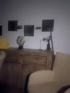 Foxy-Milfy online show from 10-10-25, 01:04