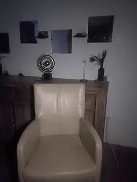 Foxy-Milfy online show from 10-13-25, 01:49