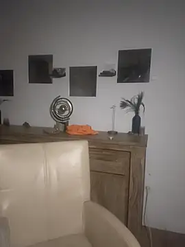 Foxy-Milfy online show from 10-13-25, 09:48