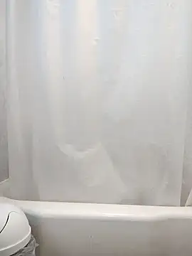 Snapshot of Juan-enrique chatting on 01-19-26, 03:49 Juan-enrique online show from 01-19-26, 03:49