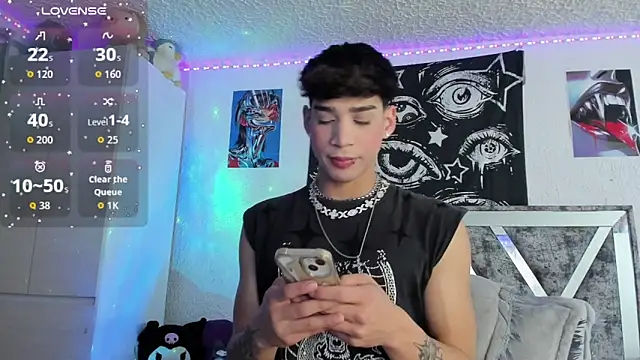 Snapshot of Dark_Boy26 chatting on 02-23-26, 02:42 Dark Boy26 online show from 02-23-26, 02:42