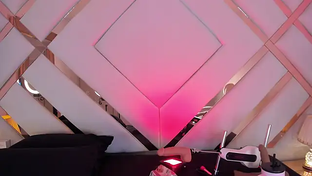 Mariee rosee online show from 10-19-25, 03:07