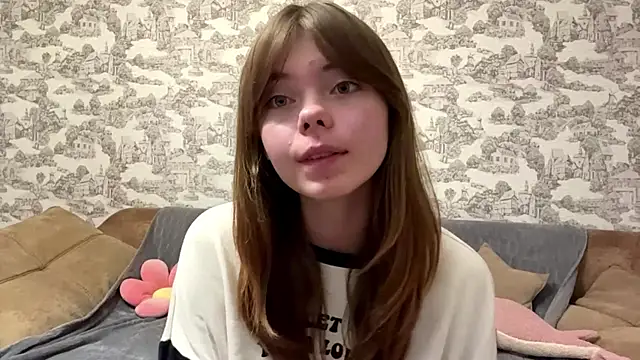 CoralinaEastoy online show from 09-09-25, 09:36