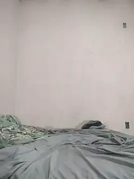 Snapshot of Rafaschuler chatting on 01-16-26, 02:04 Rafaschuler online show from 01-16-26, 02:04