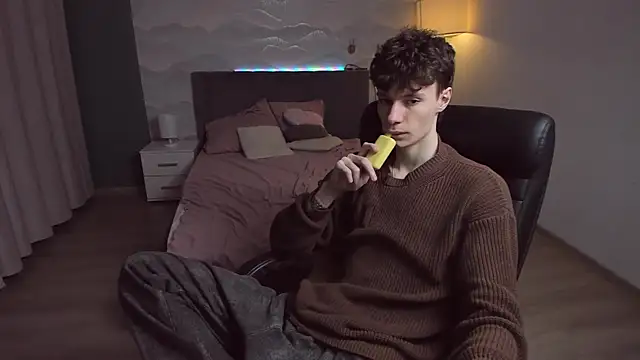 Edvard Blare online show from 10-25-25, 04:46