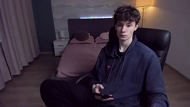 Edvard Blare online show from 11-13-25, 08:13