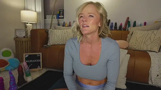 Taylorlove303 online show from 09-13-25, 10:37