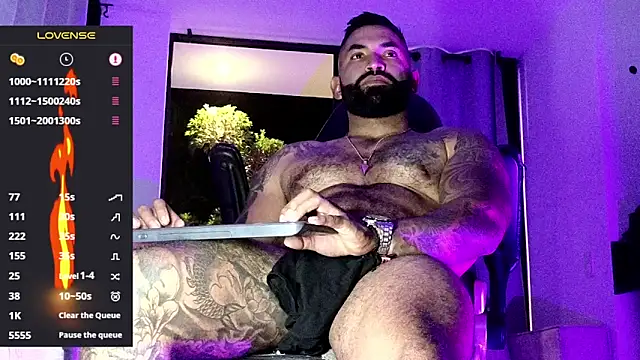 Snapshot of Max-prada chatting on 02-06-26, 02:16 Max-prada online show from 02-06-26, 02:16