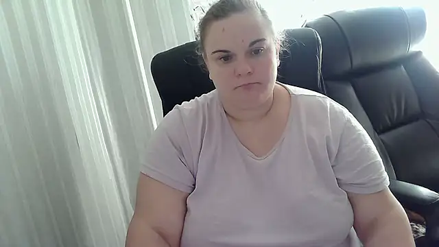 HollyXEva online show from 09-25-25, 07:45