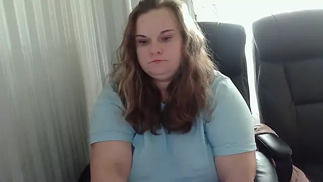 HollyXEva online show from 09-28-25, 10:20