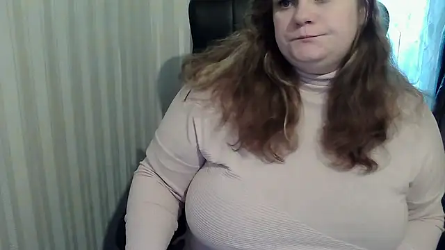 HollyXEva online show from 09-30-25, 05:56