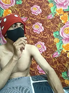 Seducing couple online show from 10-20-25, 04:18