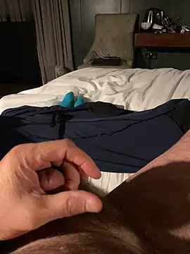 Snapshot of Bourne_606 chatting on 10-29-25, 07:04 Bourne 606 online show from 10-29-25, 07:04