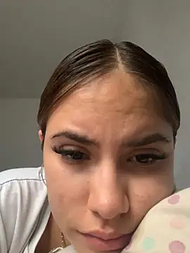 MiiluRosse online show from 11-14-25, 06:06