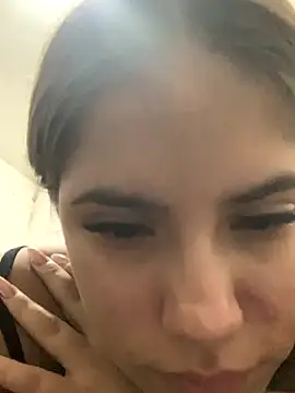 MiiluRosse online show from 11-28-25, 05:21