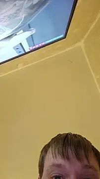 Snapshot of gazb90 chatting on 10-31-25, 06:31 gazb90 online show from 10-31-25, 06:31