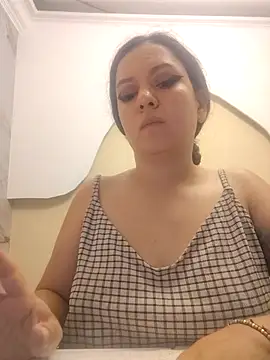 Snapshot of Abbyjoness21 chatting on 10-13-25, 08:09 Abbyjoness21 online show from 10-13-25, 08:09