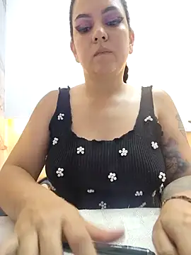 Snapshot of Abbyjoness21 chatting on 10-17-25, 08:00 Abbyjoness21 online show from 10-17-25, 08:00