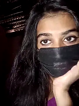 umairahaasan 1 online show from 11-14-25, 10:14