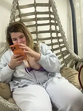 aydabella7777 online show from 02-19-26, 06:37