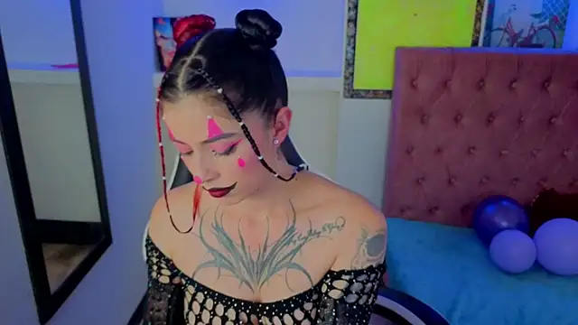  lucia 21 online show from 10-20-25, 08:42