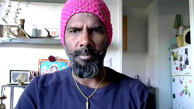 Snapshot of frenchblackc31 chatting on 09-27-25, 09:03 frenchblackc31 online show from 09-27-25, 09:03